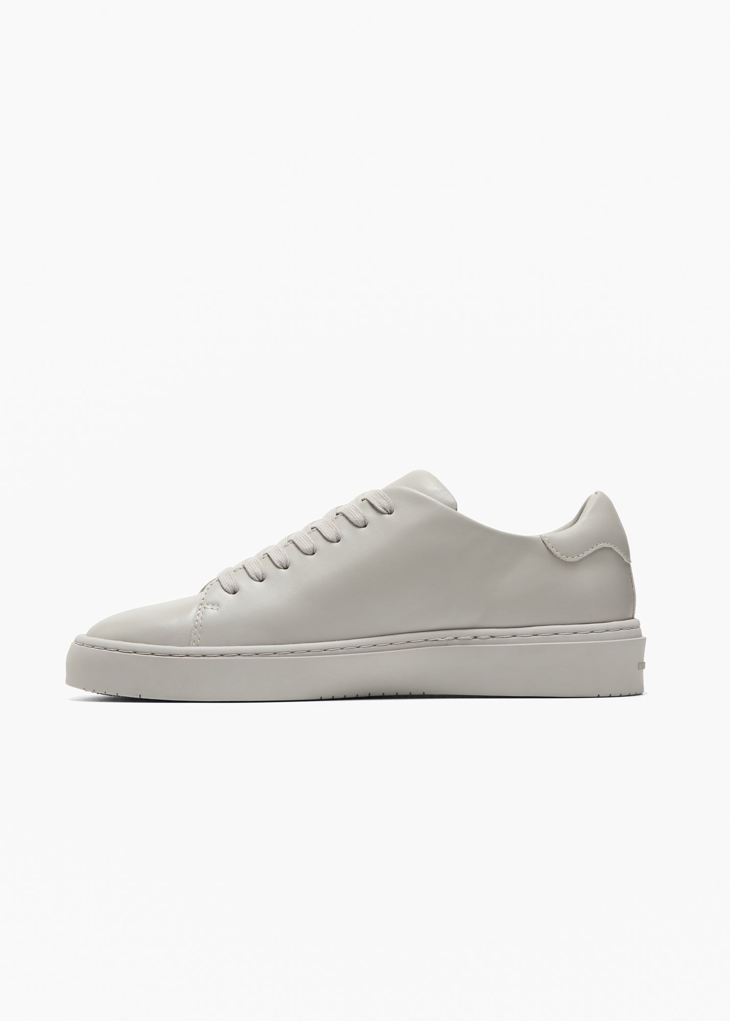 Dylan Men Moon Grey Leather Sneakers