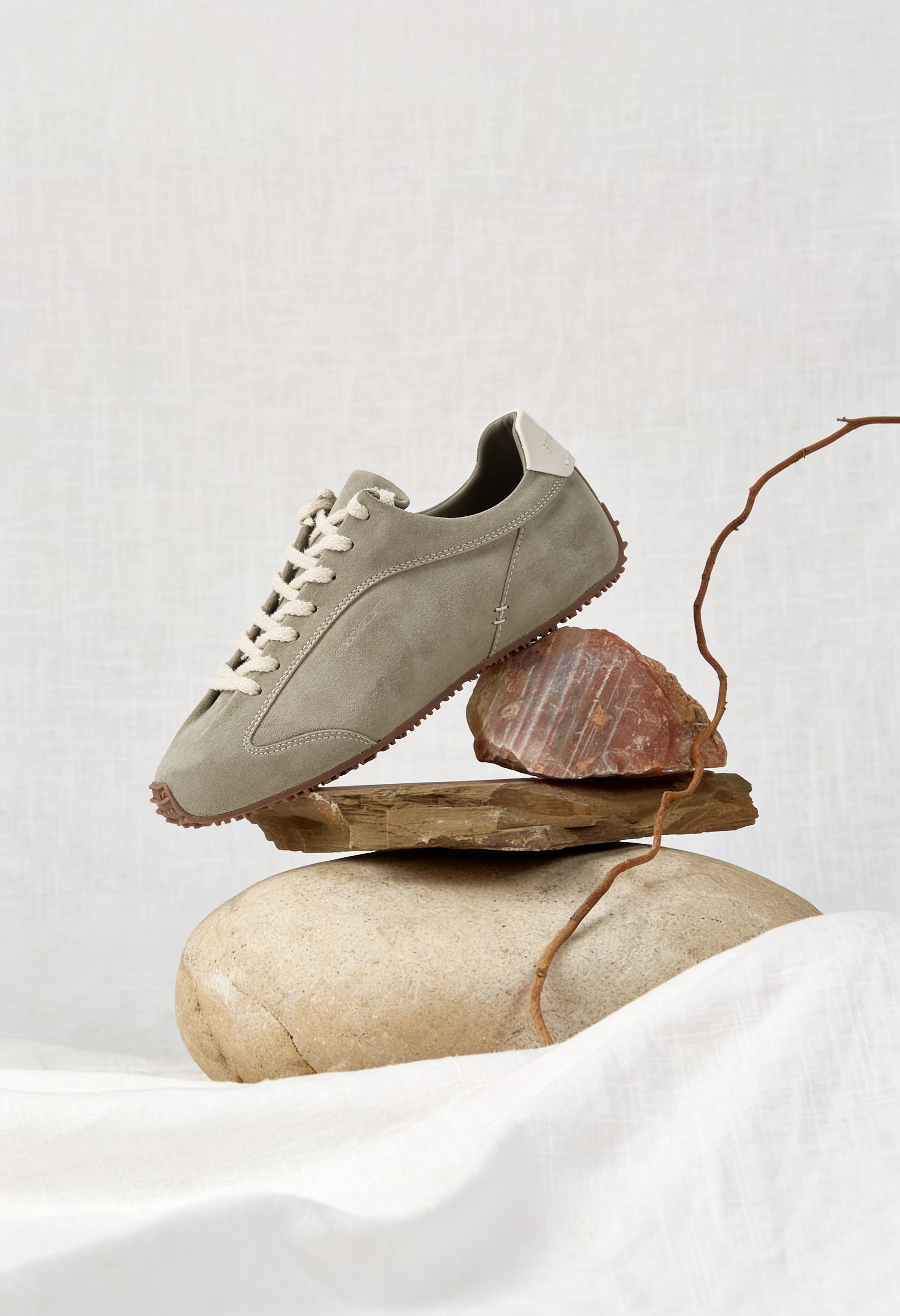 Bunny_Sage_Suede_260818_07_retouched.png