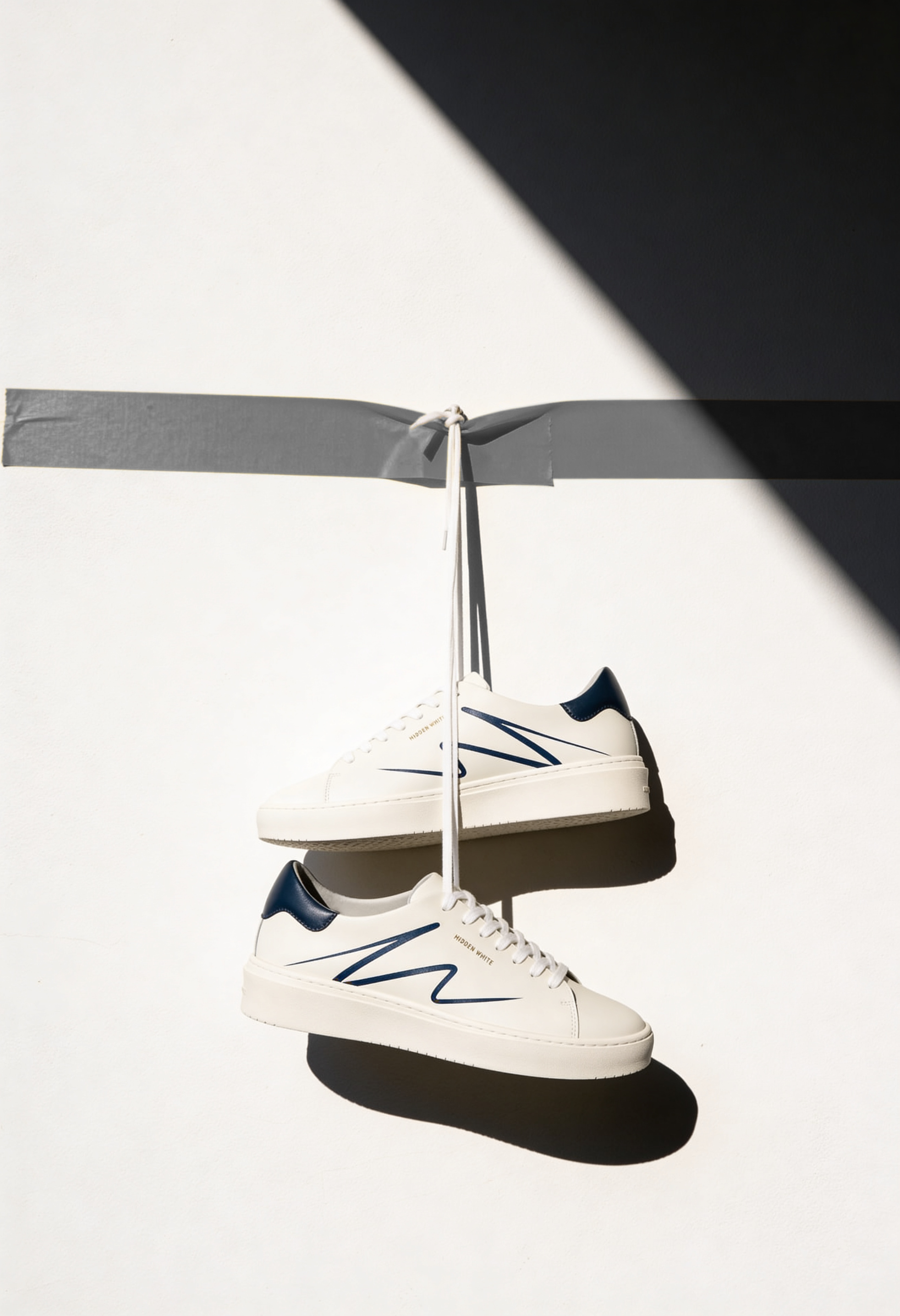 magnific_highend-studio-photograph_2971681071_copy.png